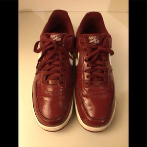 Nike Air Force 1 Vintage maroon Sz 11